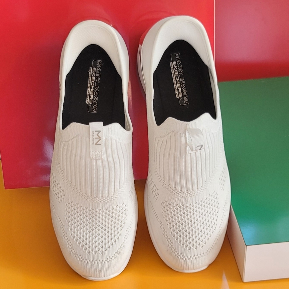 ❗️ SKETCHERS , MARK NASON ,  White Slip-On Sneakers  ❗️